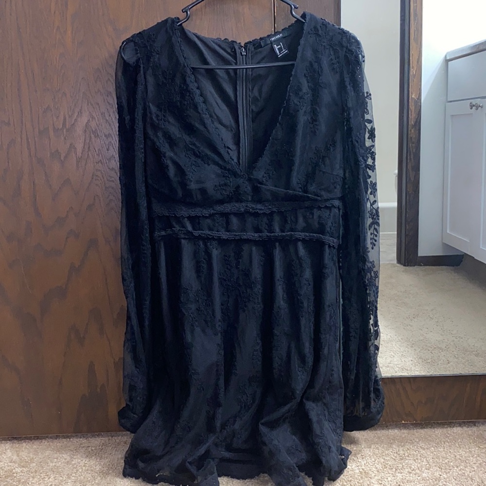 Forever21 Black Floral Lace V-Neck Mini Dress